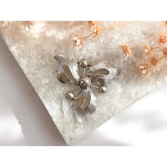 Textured Pinwheel Sterling Silver Vintage Modernist Abstract "CC" Signed Brooch - Picture 9 of 10